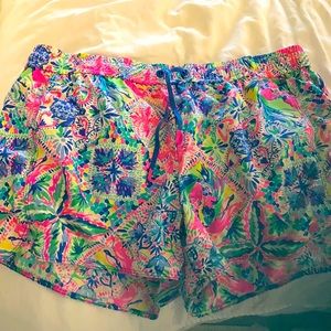 Lilly Pulitzer run around shorts